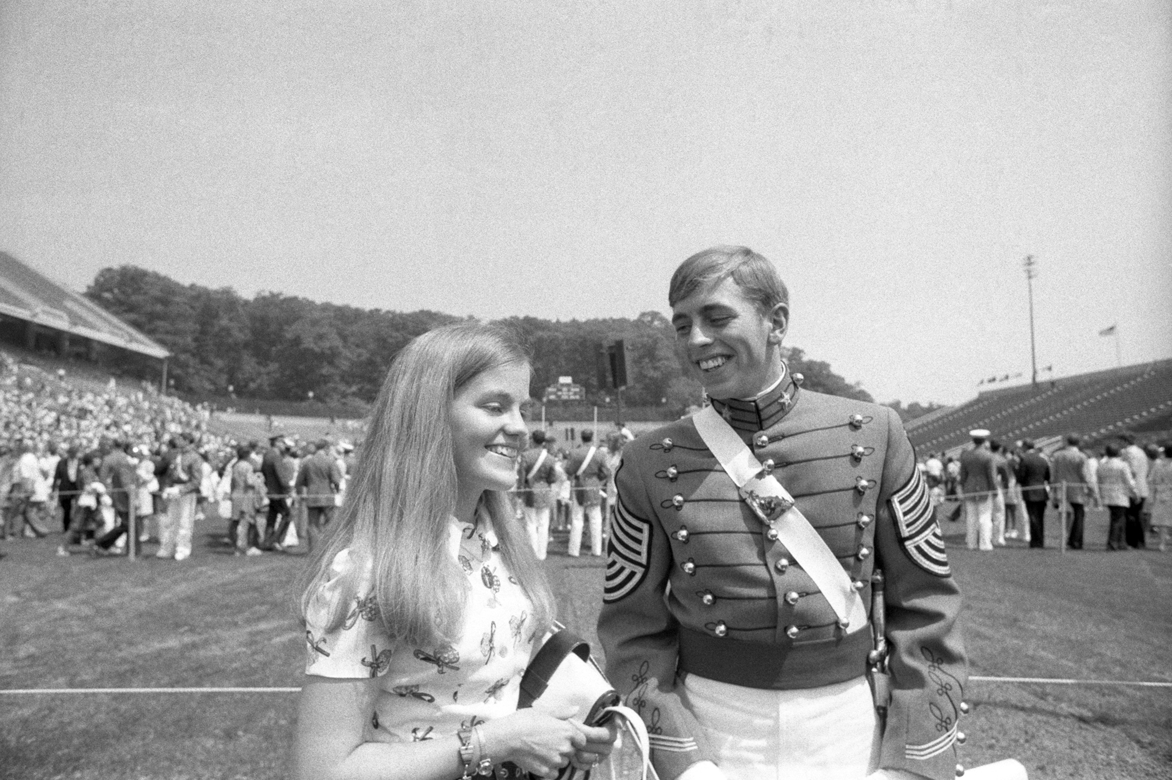 Graduation Day at West Point, 1974: Cadet Captain David H. Petraeus celebrates with his fiancée, Holly Knowlton. (© Bettmann/Corbis)