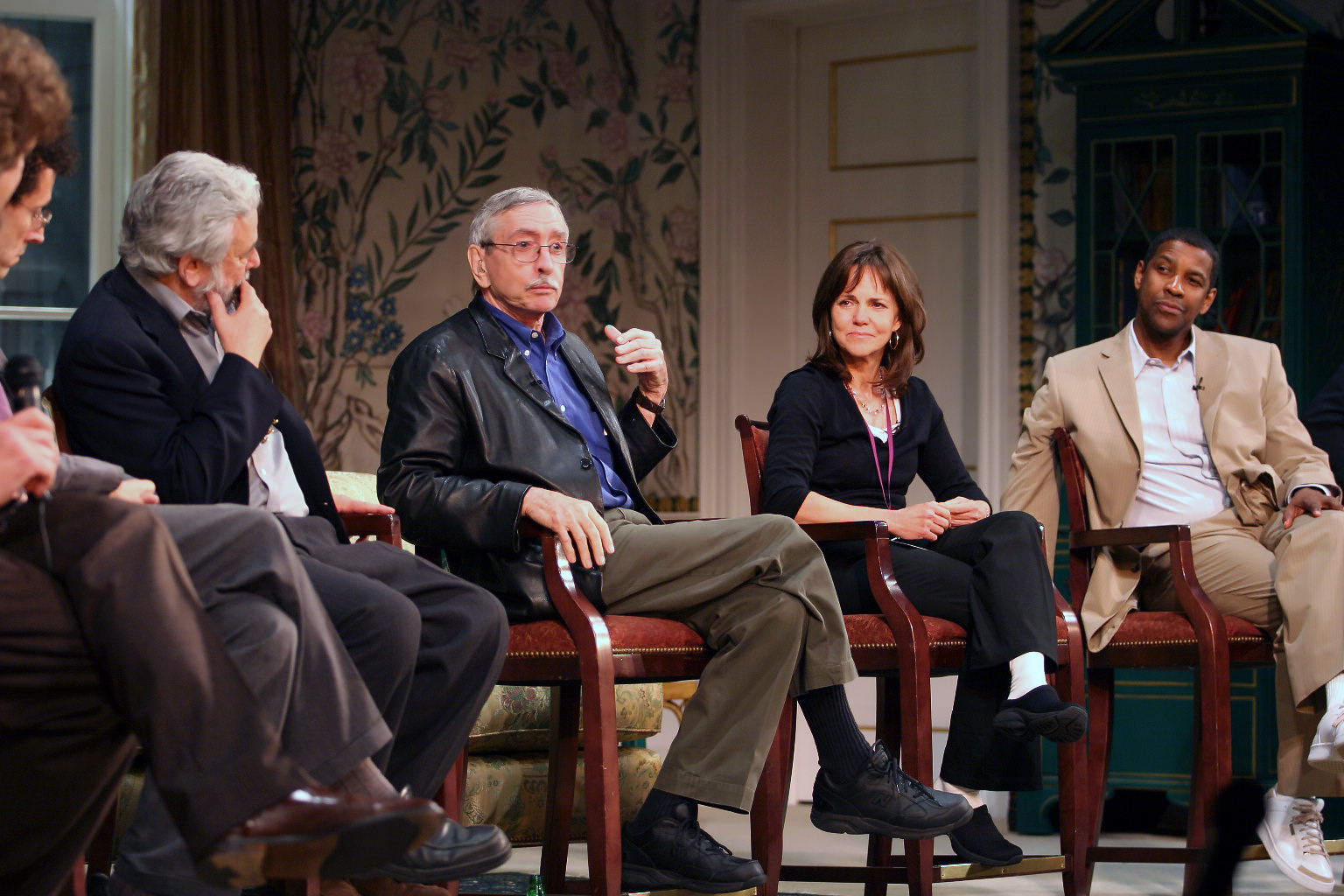 The Artistic Director of New York's Public Theater, Oskar Eustis, conducted a panel discussion between the Academy's student delegates and members during the 2005 International Achievement Summit: America's foremost playwright, Edward Albee; Broadway's most honored composer, Stephen Sondheim; "Angels in America" author Tony Kushner; the distinguished stage and screen actor James Earl Jones; and two-time Oscar winners Sally Field and Denzel Washington. (© Academy of Achievement)
